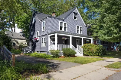10 Hyde Street