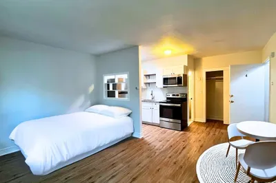 39 Willow Street #4