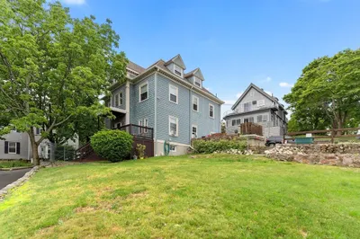19 Summit Ave 1