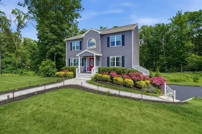 23 Richard K Stevens Dr 1