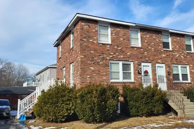1 Huntoon Avenue 1