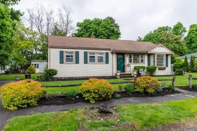 59 Crestview Rd