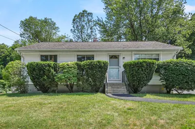 11 Robin Road 1
