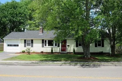 1247 Trapelo Rd 1