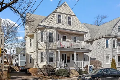 218 Willow Ave 1