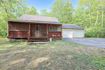 115 Town Farm Rd 1