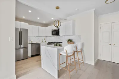85 E India Row #36D 1