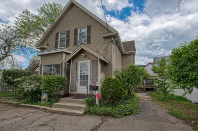 618 Main St
