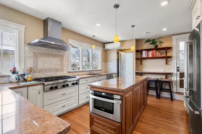 101 Cushing Ave #2 1