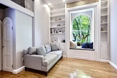 124 Beacon #1F