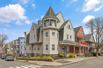 11 Pembroke St #3