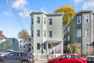 8 Newhall St #1