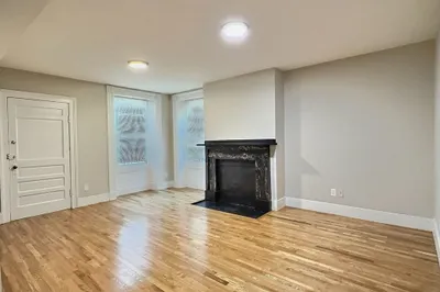 19 Hurd St #1