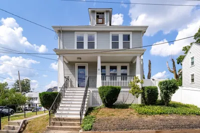 21 Glenmont Rd 1