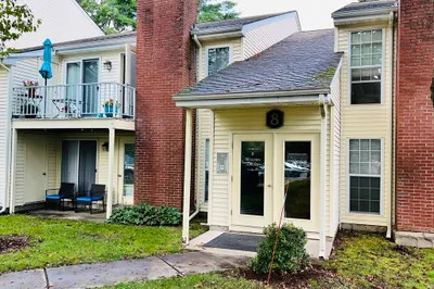 8 Walden Dr #14 1