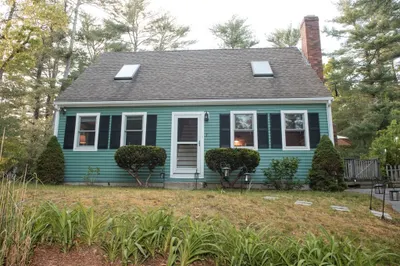 7 Lascala Ave