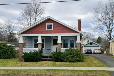 10 Worcester Ave 1