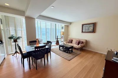 2 Earhart St #622