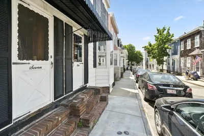 7 Grimes St