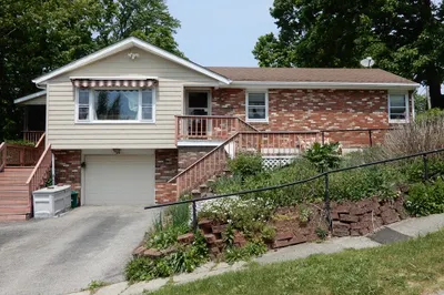 34 Colonial Rd
