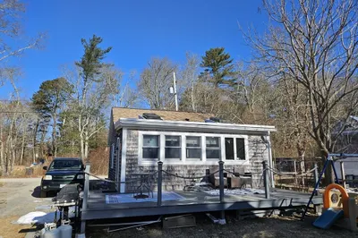 9 East Lakeside Ave