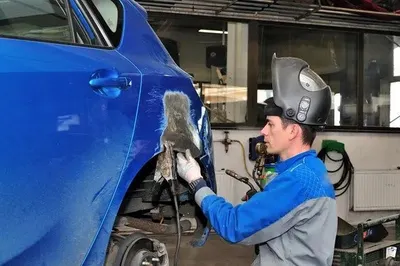 123 Auto Body Way