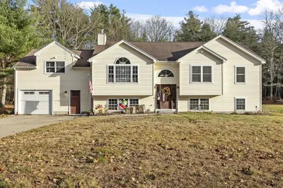 50 Cranberry Meadow Rd 1