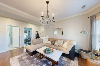 38 Pearl St #3
