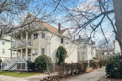26 Richie Rd #2