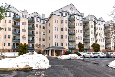 10 Seaport Dr #2505 1