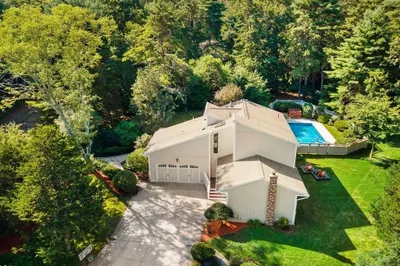 25 Hickory Ridge Rd