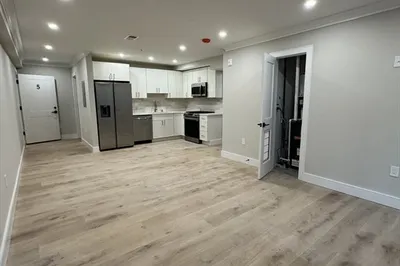 9 Everett St #5