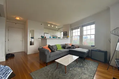 534 Beacon St #805