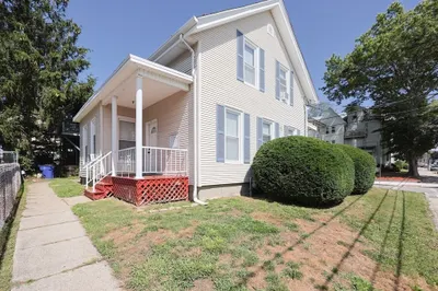104 Grove St