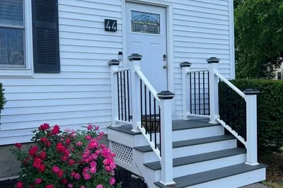 44 Prospect St #2