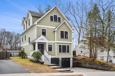 26a Goddard St