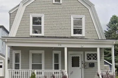 24 Sanderson Ave #1 1