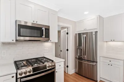 2031 Commonwealth Ave #10