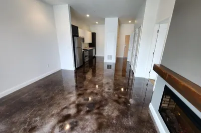 10 Front St #405