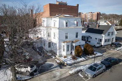 16 Depot Square 1