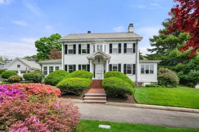 22 Adams Ave 1