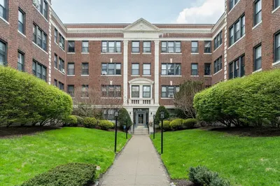 145 Englewood Ave #33