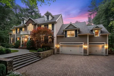 37 Bigelow Dr 1