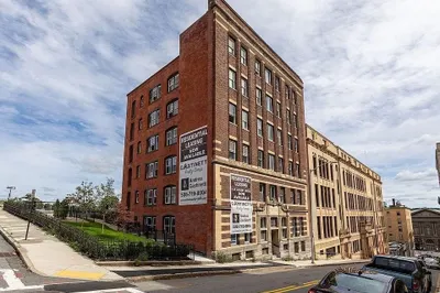 18 Walnut St #2