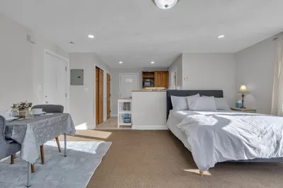 70 Garland St #3 1