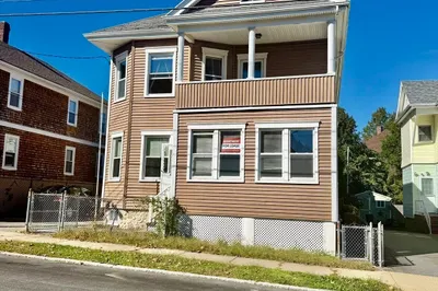 147-149 Clara St #1 1
