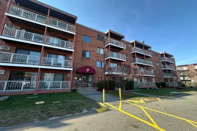175 Ward St #78