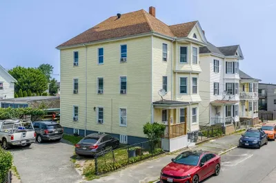 33 Swift St 1