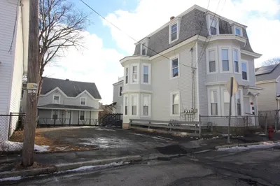 206-210 Cross St 1
