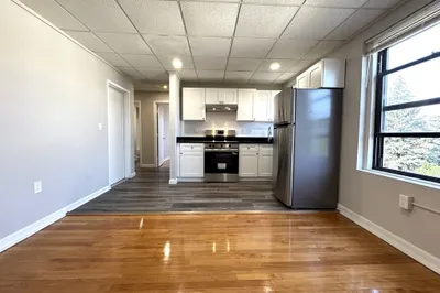 8 Langmaid Ave #24